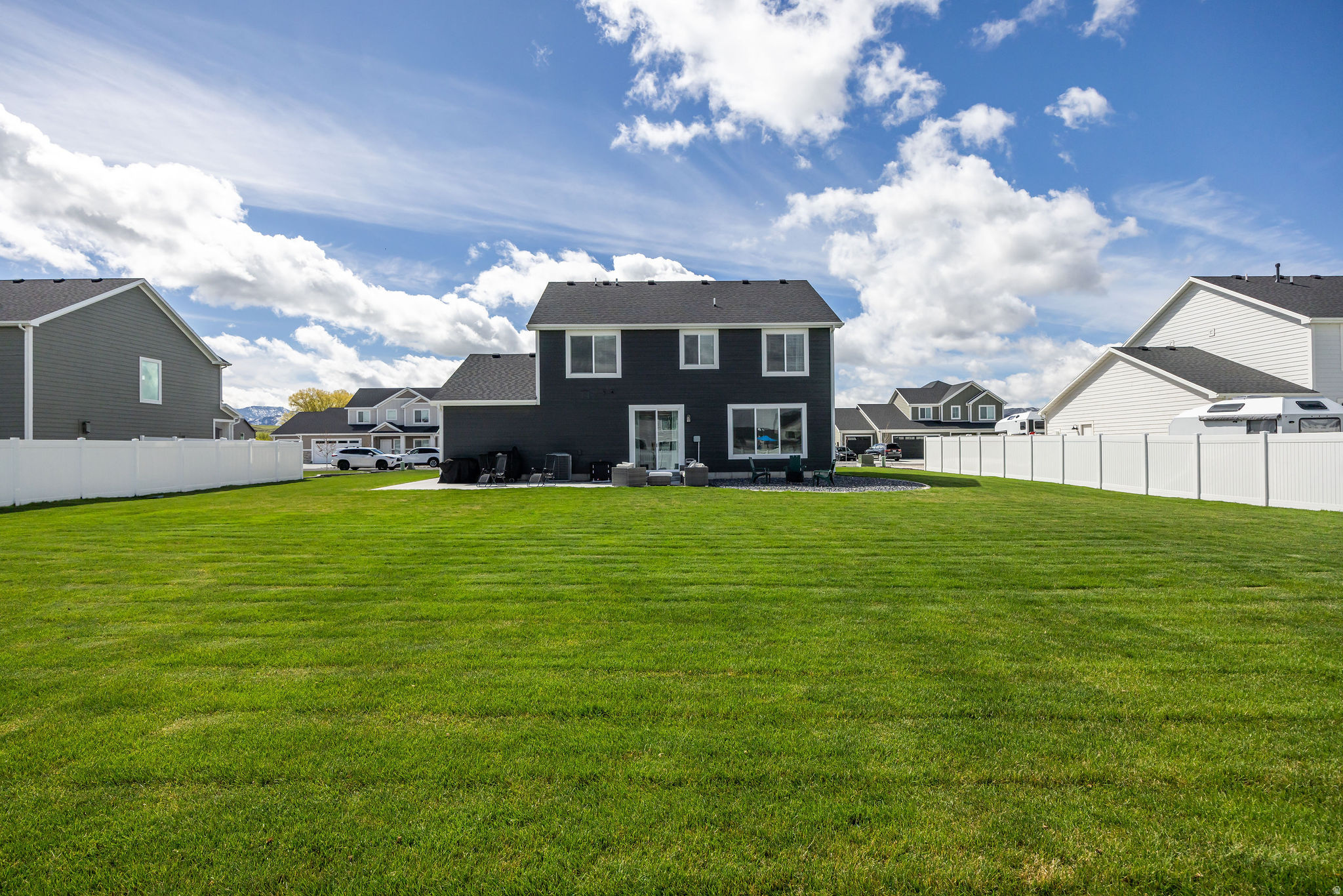 CANYON ESTATES - Residential