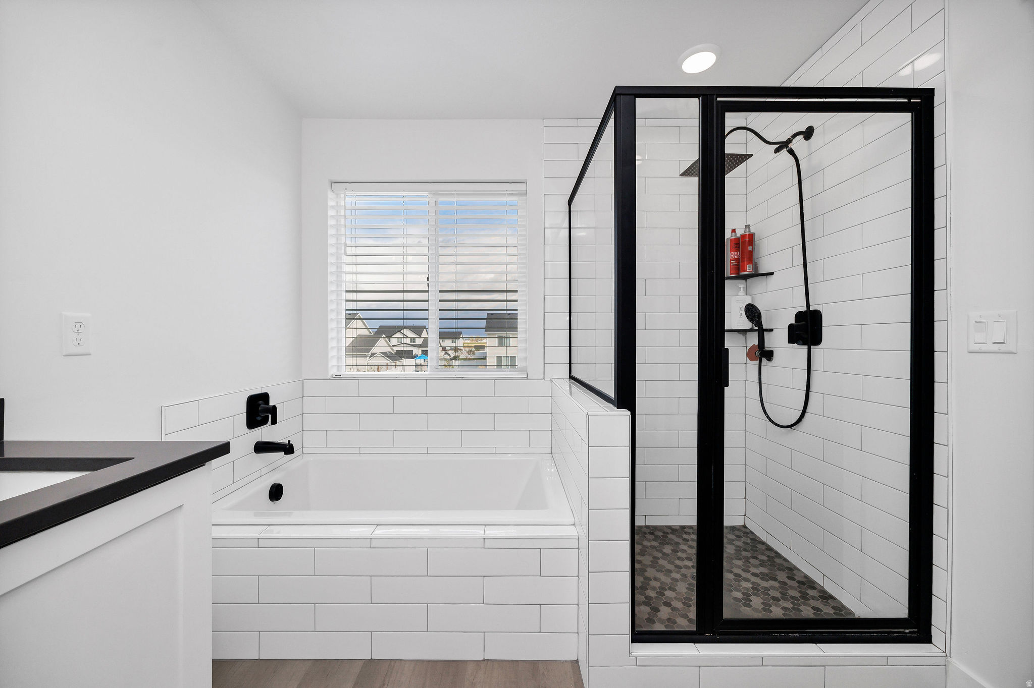 CANYON ESTATES - Residential