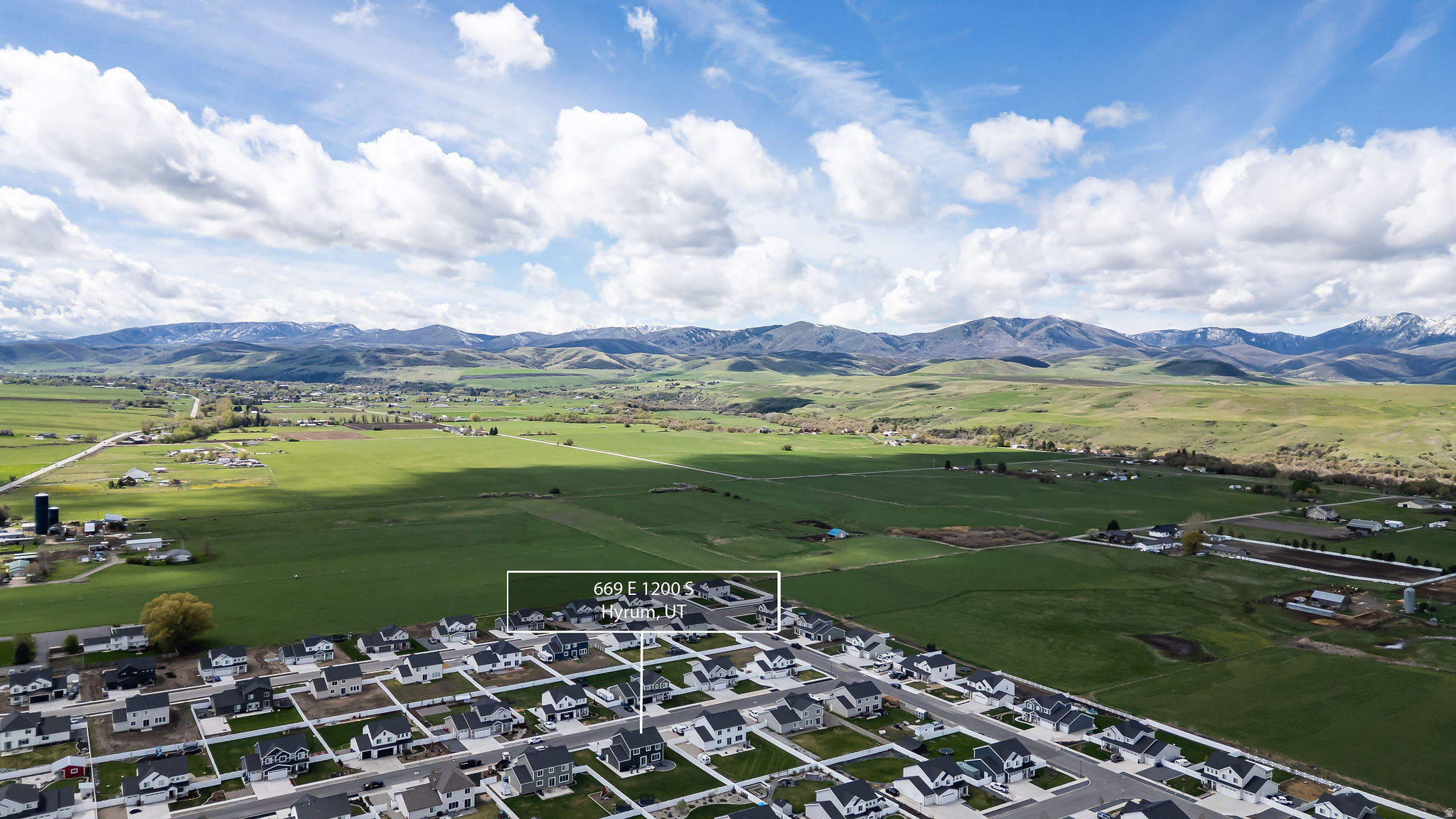 CANYON ESTATES - Residential