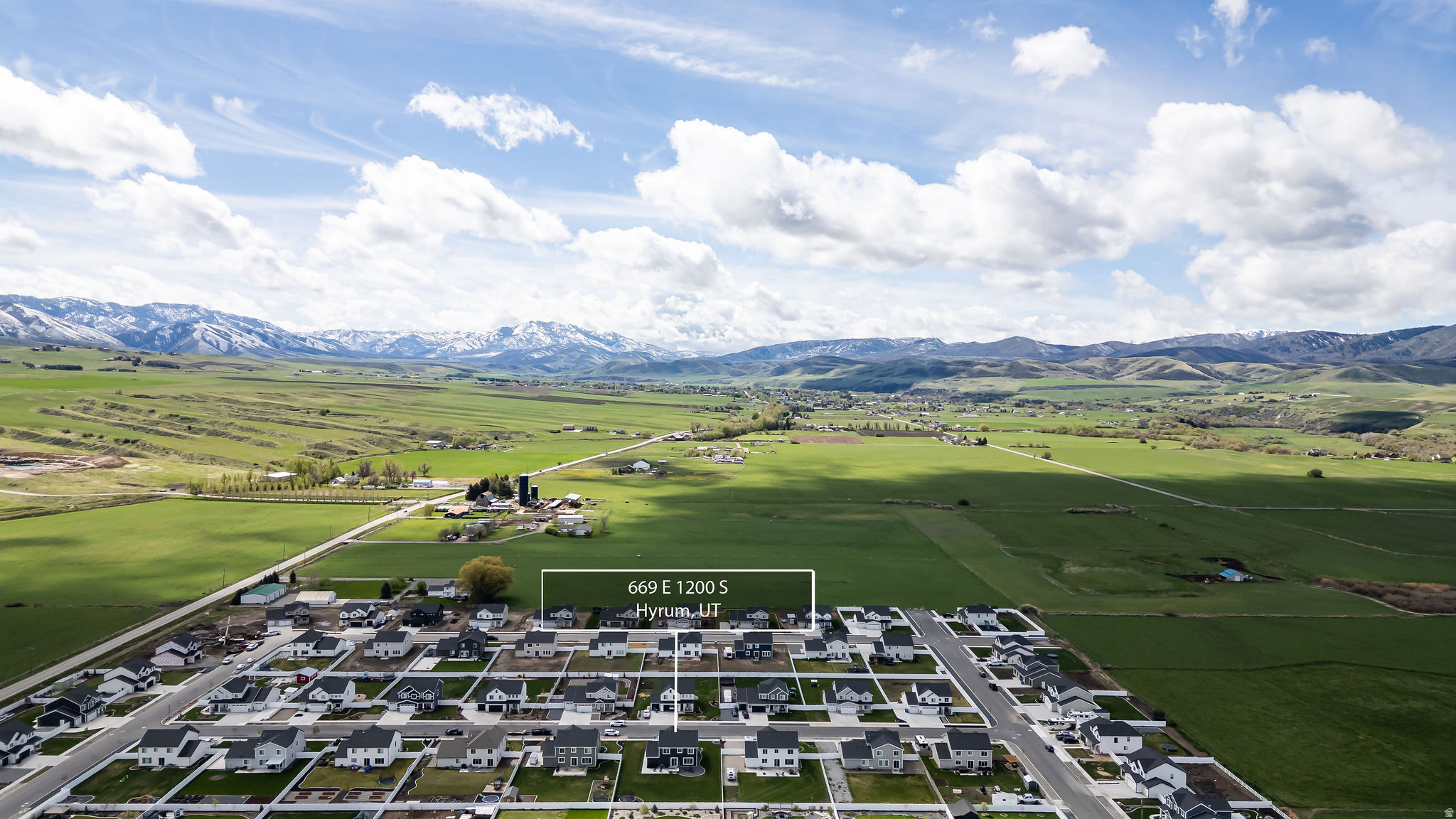 CANYON ESTATES - Residential