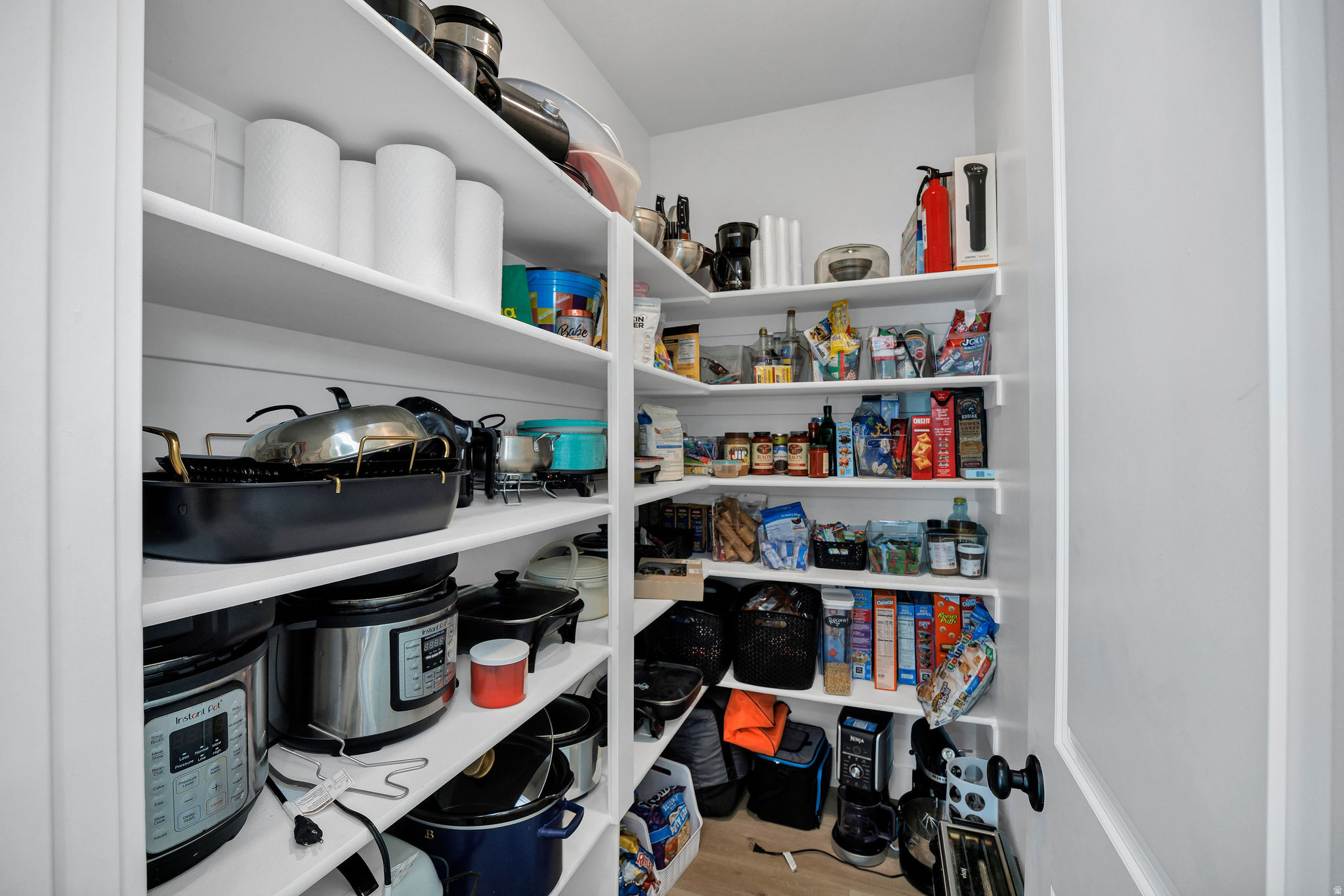 CANYON ESTATES - Residential