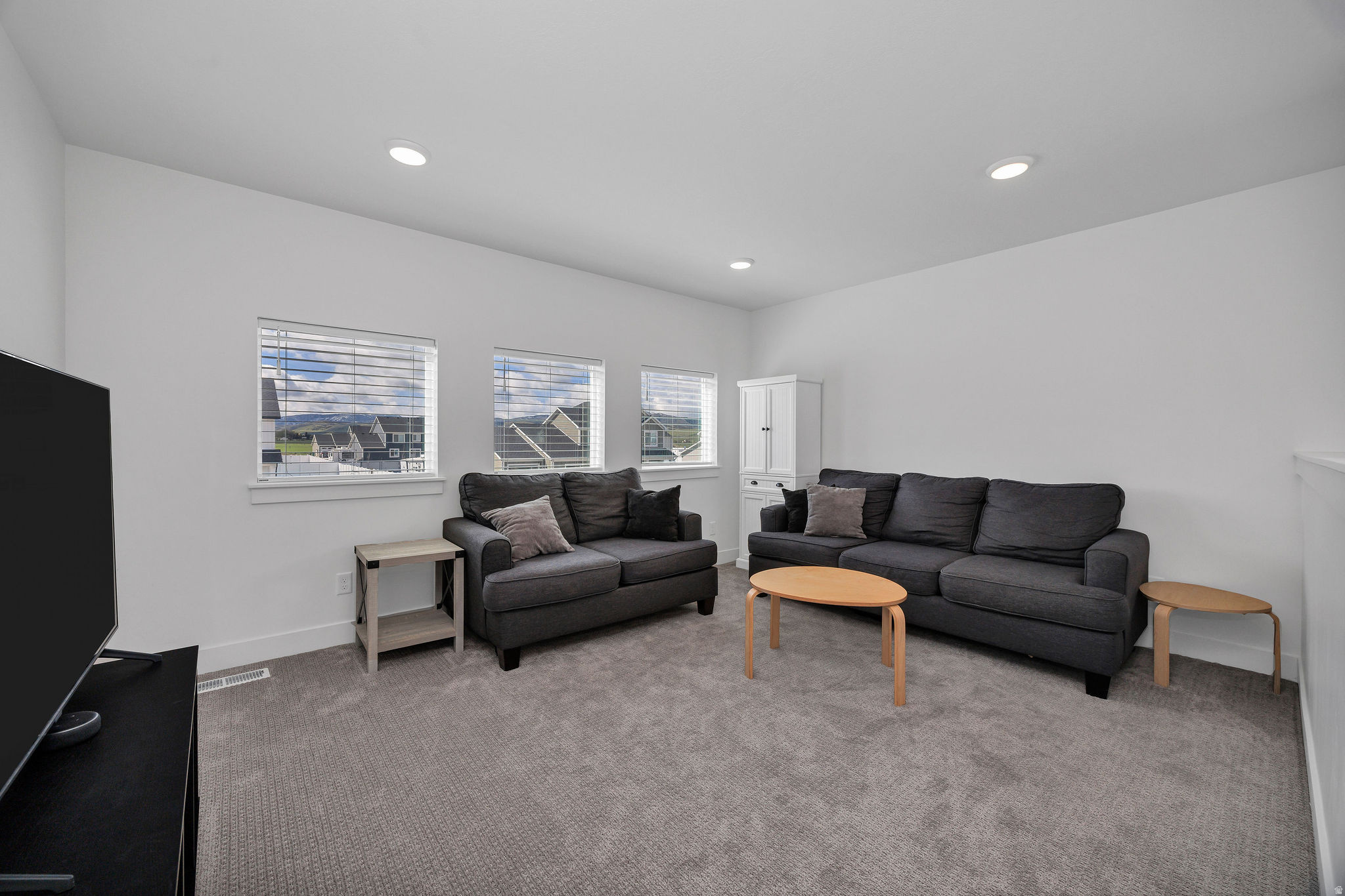 CANYON ESTATES - Residential