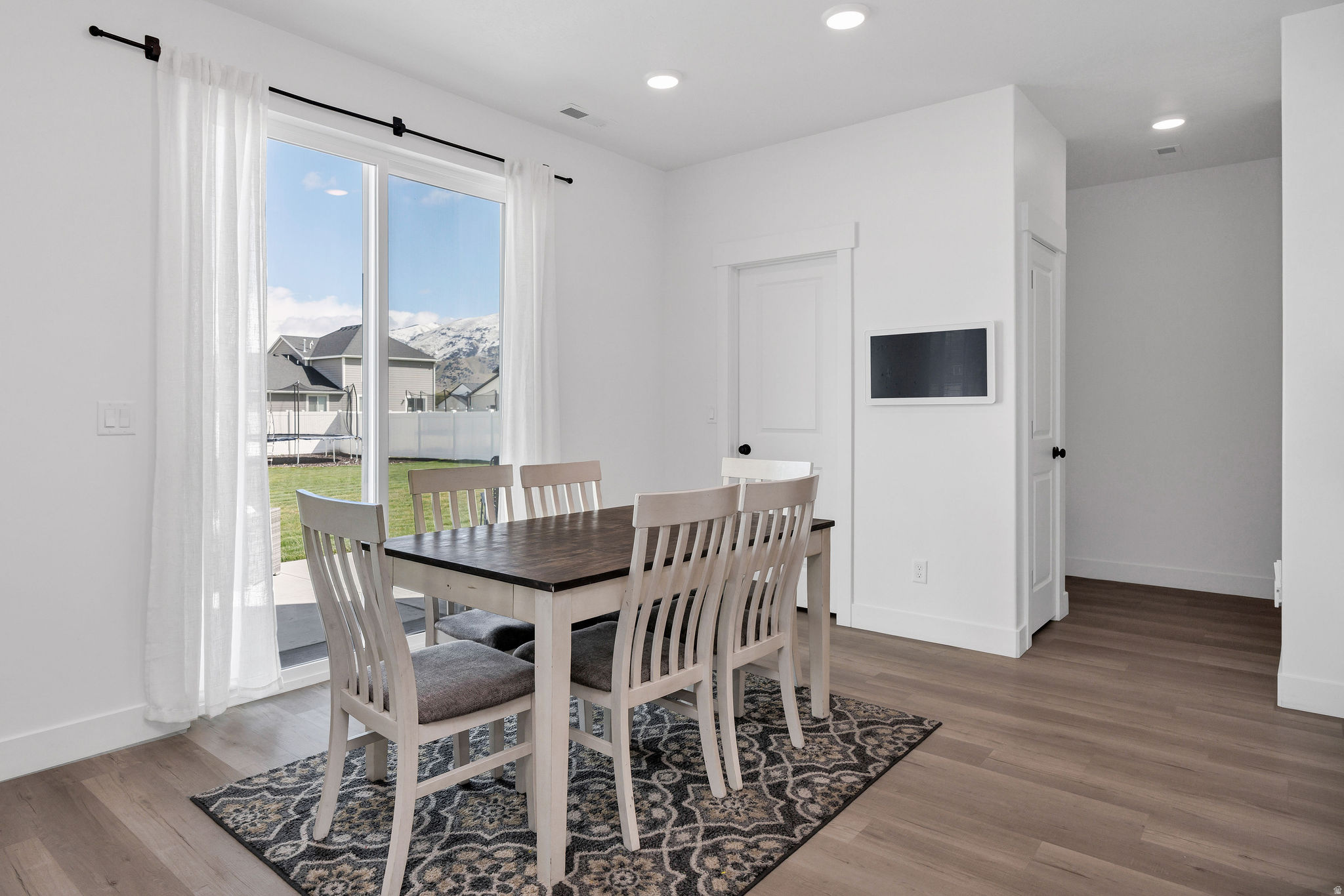 CANYON ESTATES - Residential