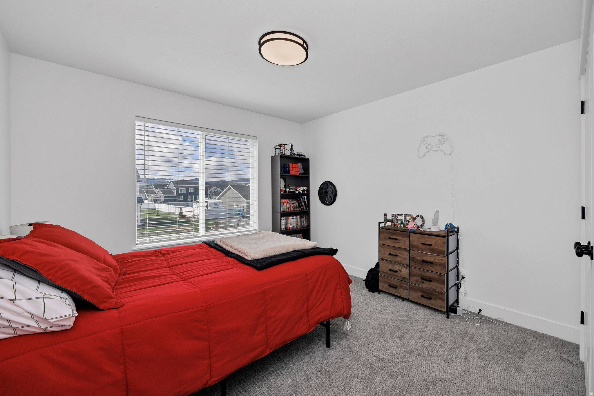 CANYON ESTATES - Residential