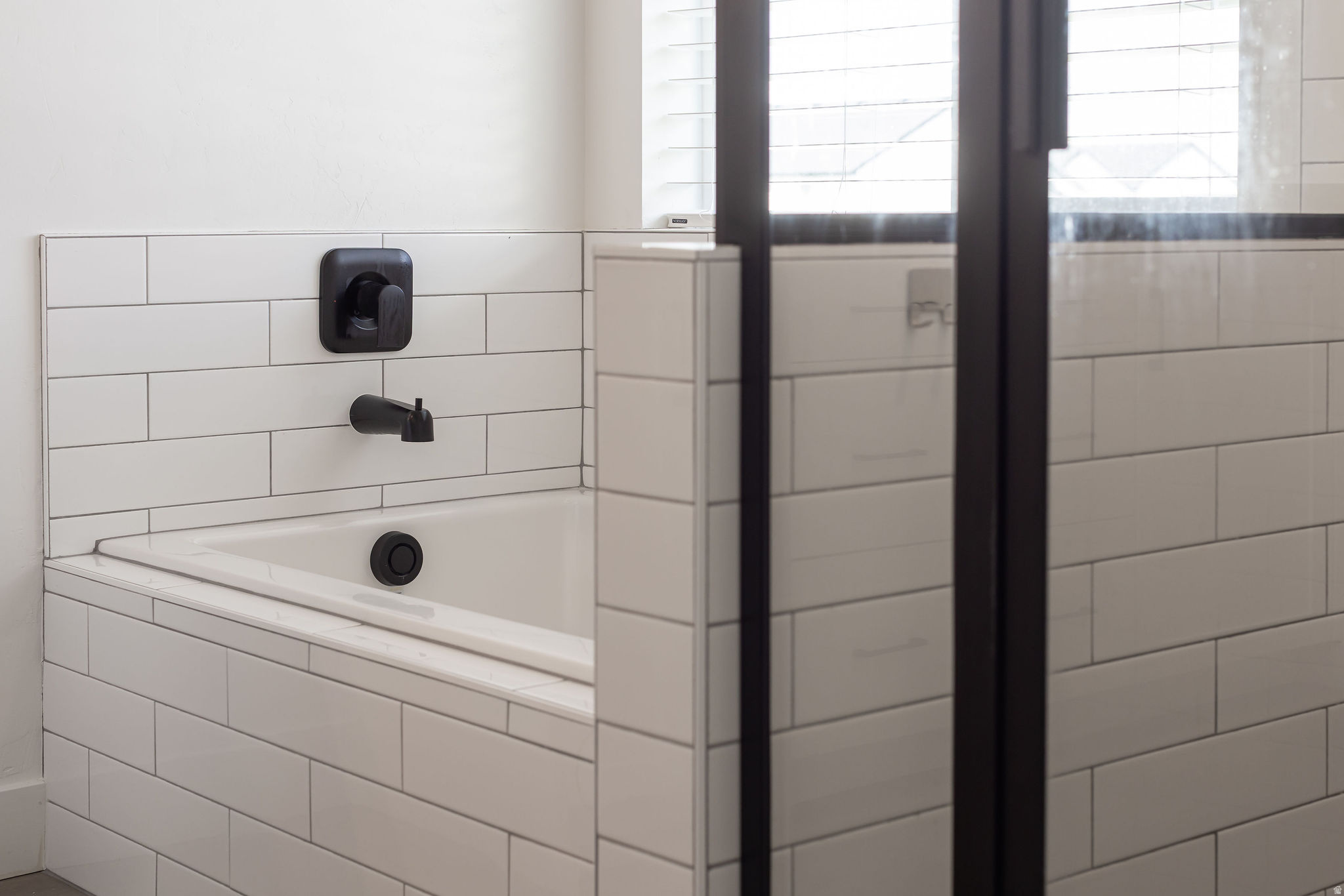 CANYON ESTATES - Residential