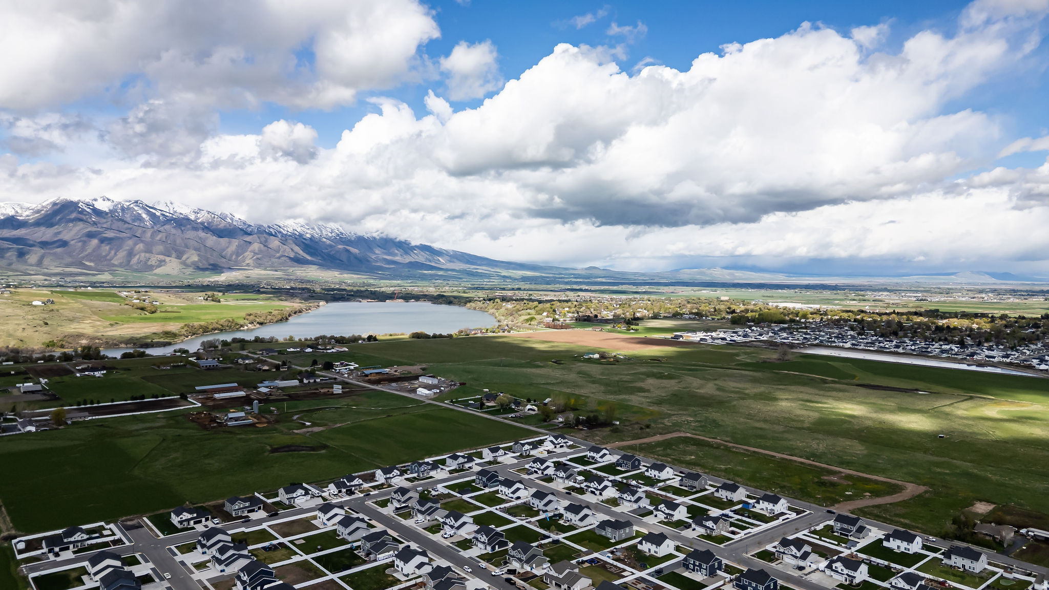 CANYON ESTATES - Residential