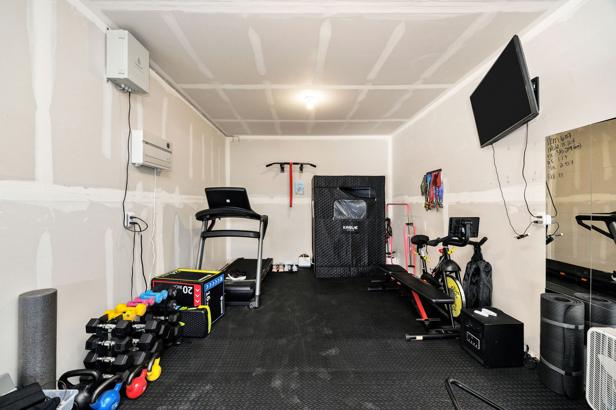 CANYON ESTATES - Residential