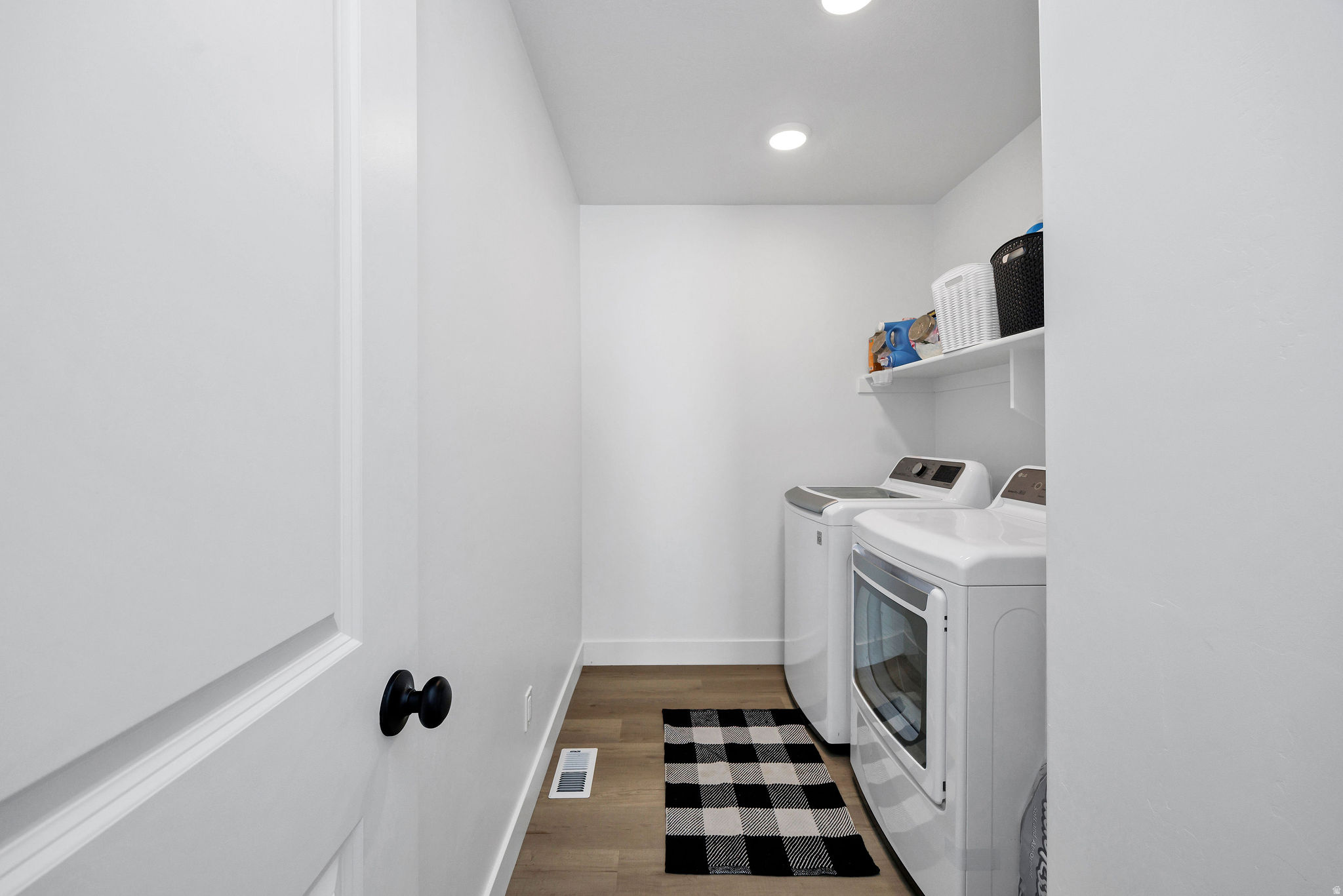 CANYON ESTATES - Residential