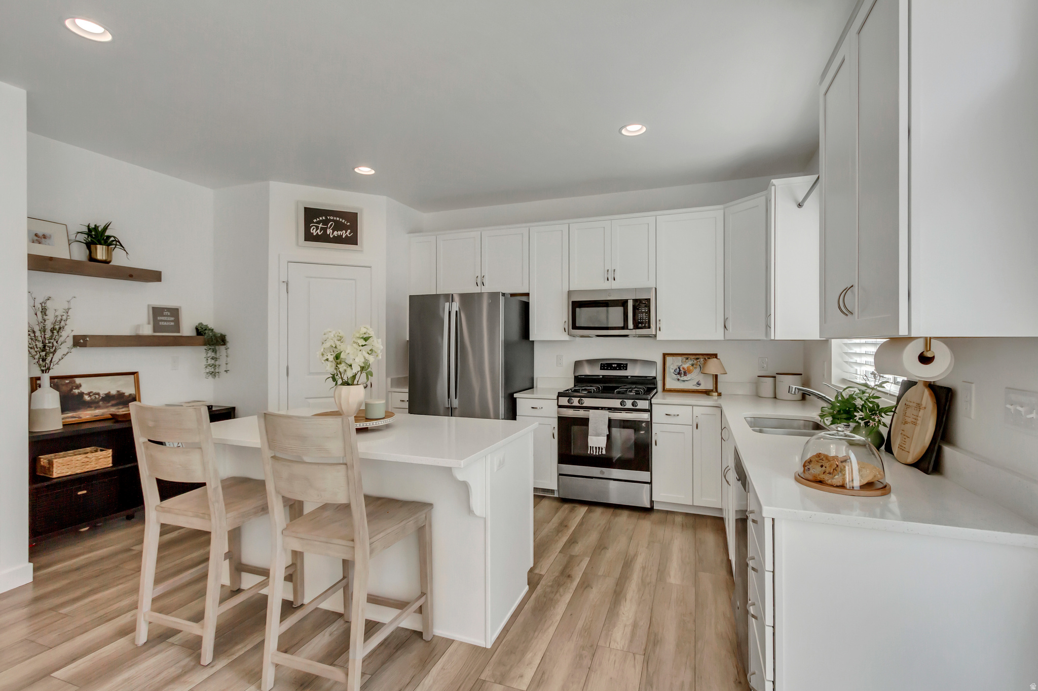 DAY RANCH - Residential