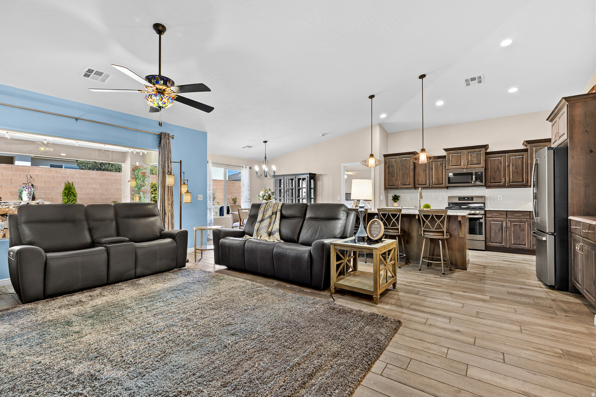 WHITE SANDS PH 6 - Residential