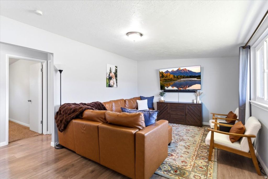 Photo of 1319 N REID AVE, Layton, UT 84041 (MLS # 2162428)