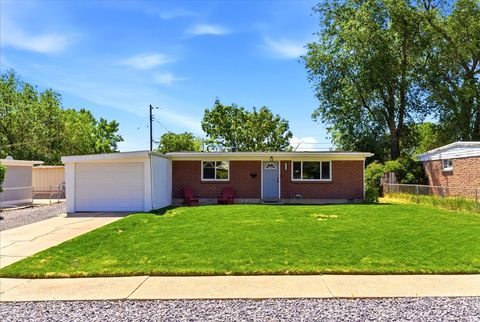Homes For Sale - 1319 N Reid Ave<br/> Layton, UT 84041