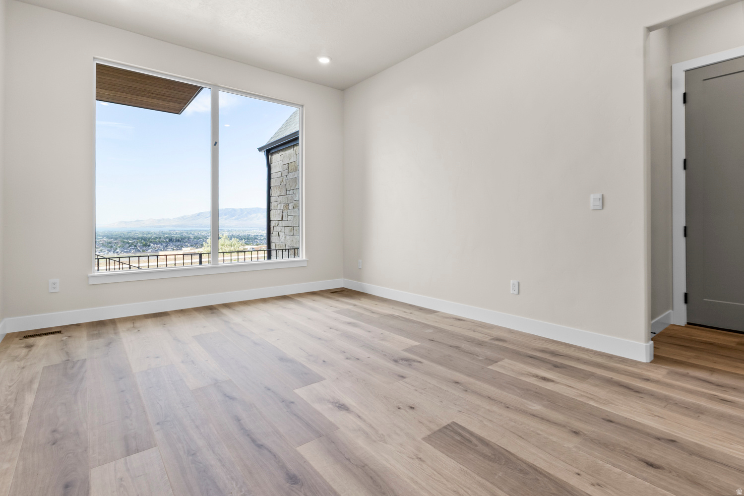 VIRIDIAN - Residential