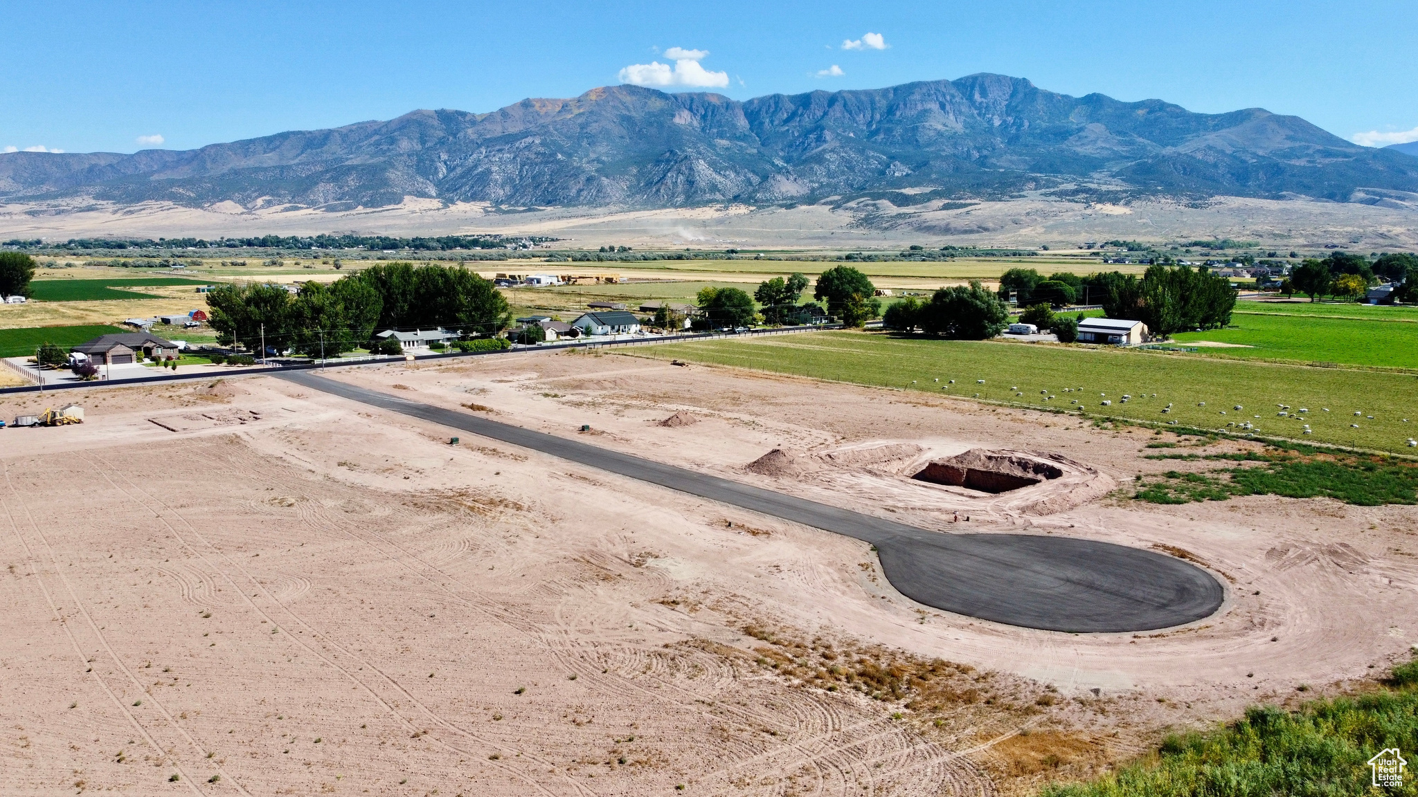 COVE PEAK ESTATES - Land