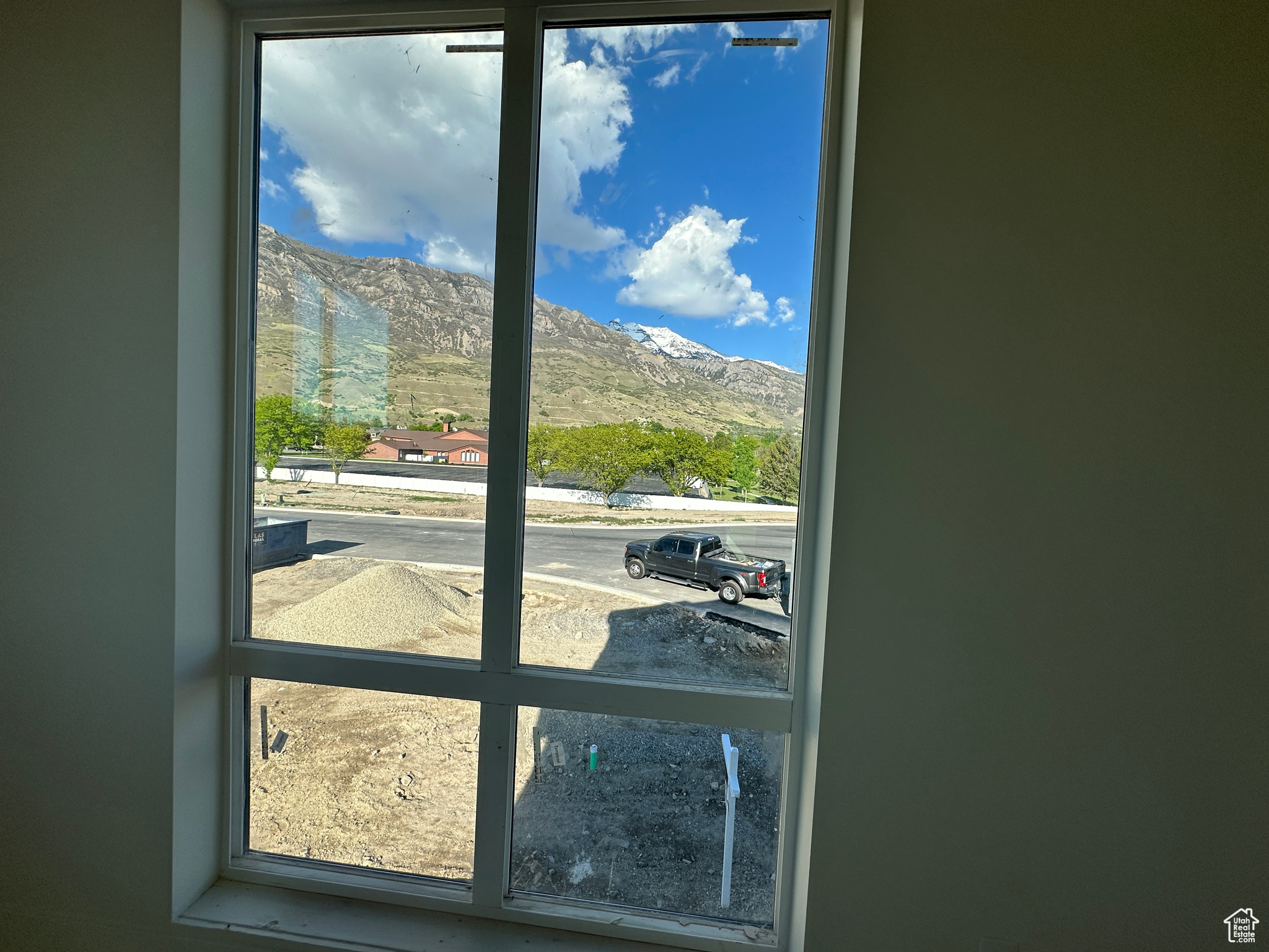 Pleasant Grove, Utah 84062, United States, 5 Bedrooms Bedrooms, ,4 BathroomsBathrooms,Residential,Active,128998