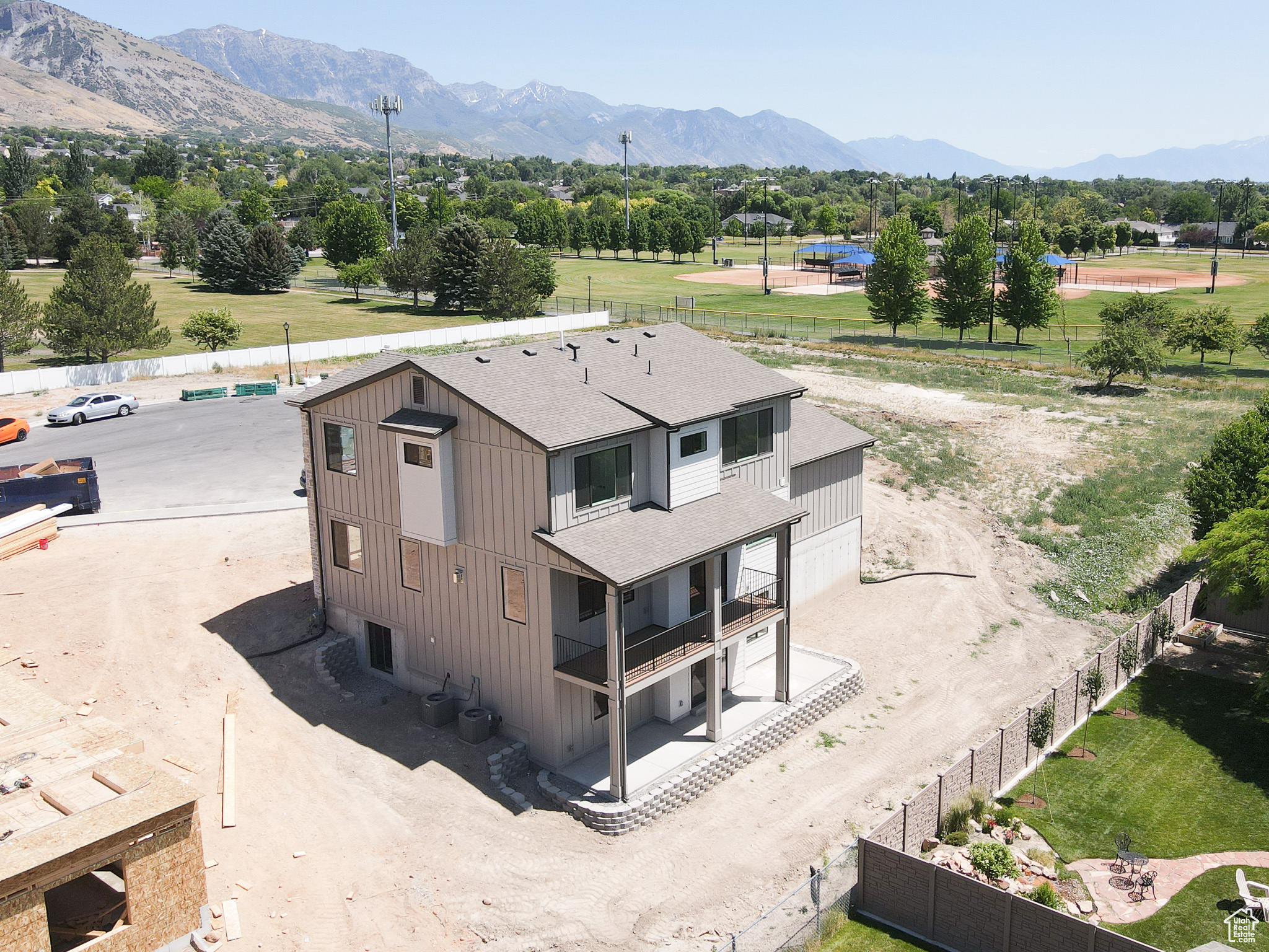 Pleasant Grove, Utah 84062, United States, 5 Bedrooms Bedrooms, ,4 BathroomsBathrooms,Residential,Active,128998