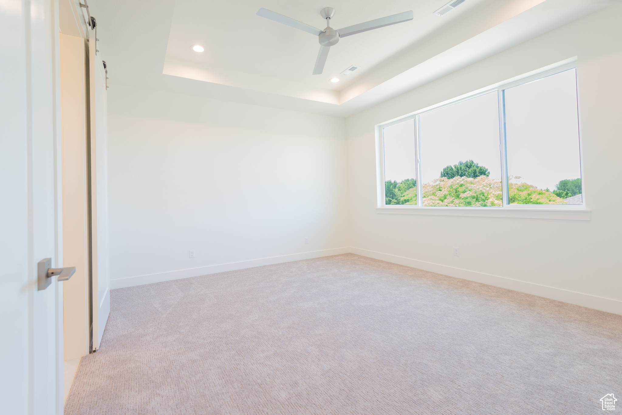 Pleasant Grove, Utah 84062, United States, 5 Bedrooms Bedrooms, ,4 BathroomsBathrooms,Residential,Active,128998