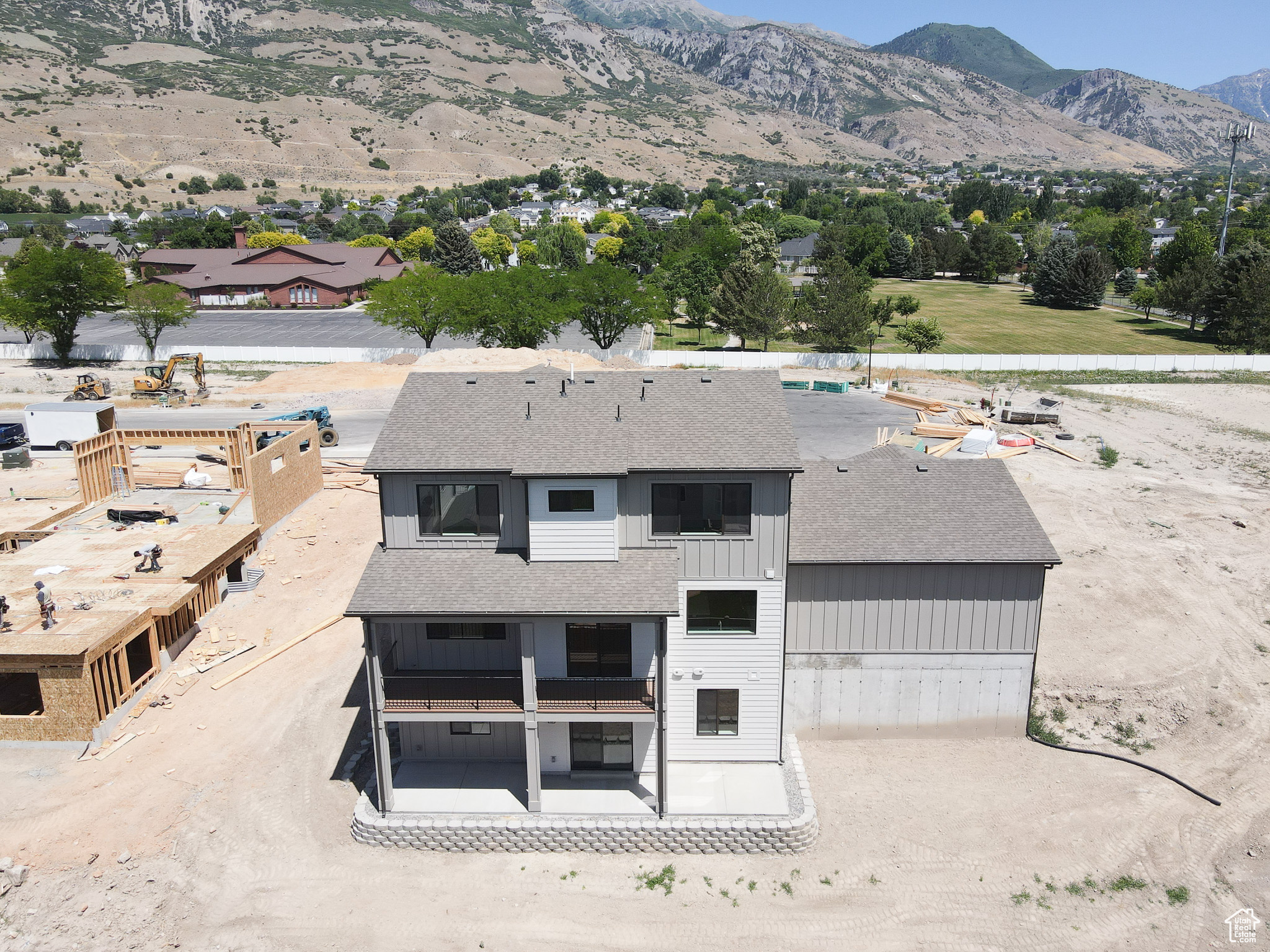 Pleasant Grove, Utah 84062, United States, 5 Bedrooms Bedrooms, ,4 BathroomsBathrooms,Residential,Active,128998