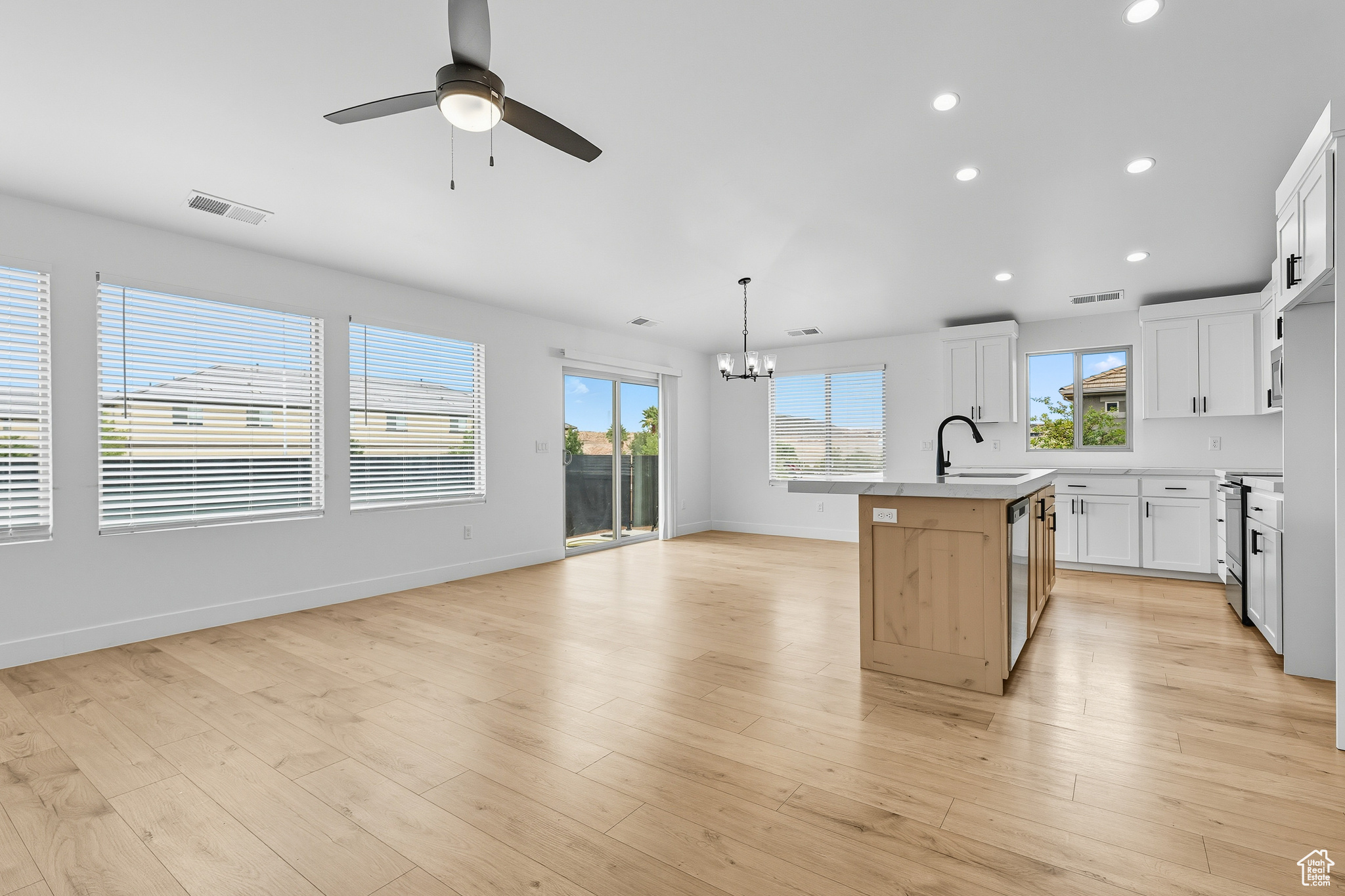 JOSHUAS AT SOUTHGATE 1 - Residential