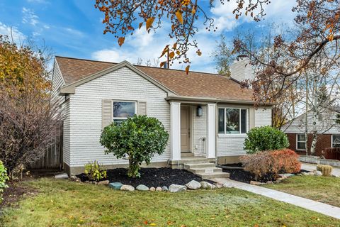 Photo of 2590 E 2100 S, Salt Lake City, UT 84109 (MLS # 2123961)