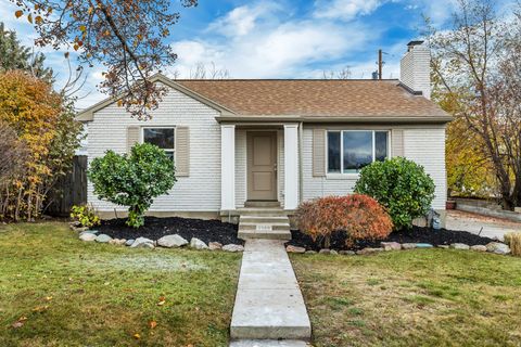 Tiny photo for 2590 E 2100 S, Salt Lake City, UT 84109 (MLS # 2123961)