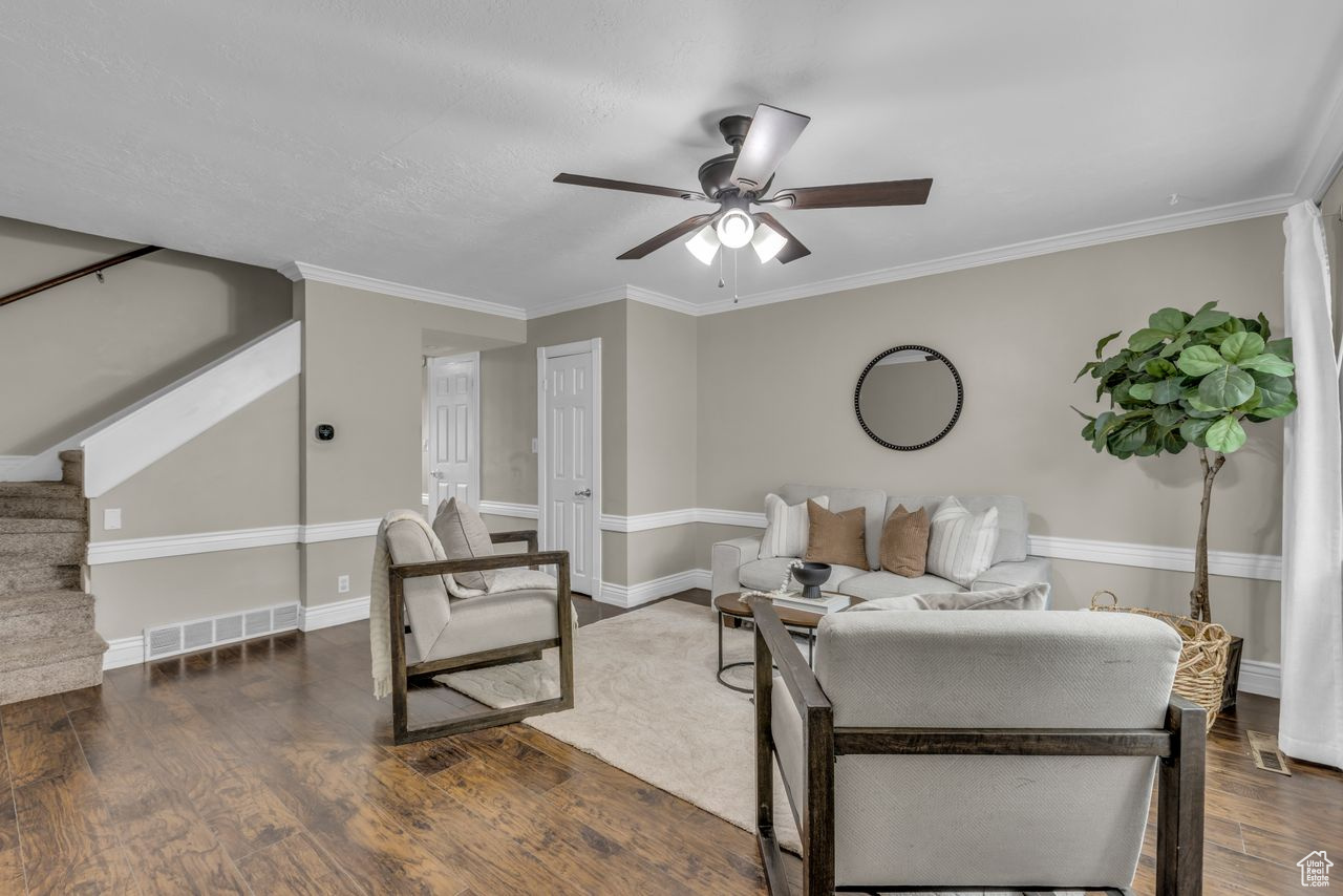 COLONIAL GARDENS - Residential
