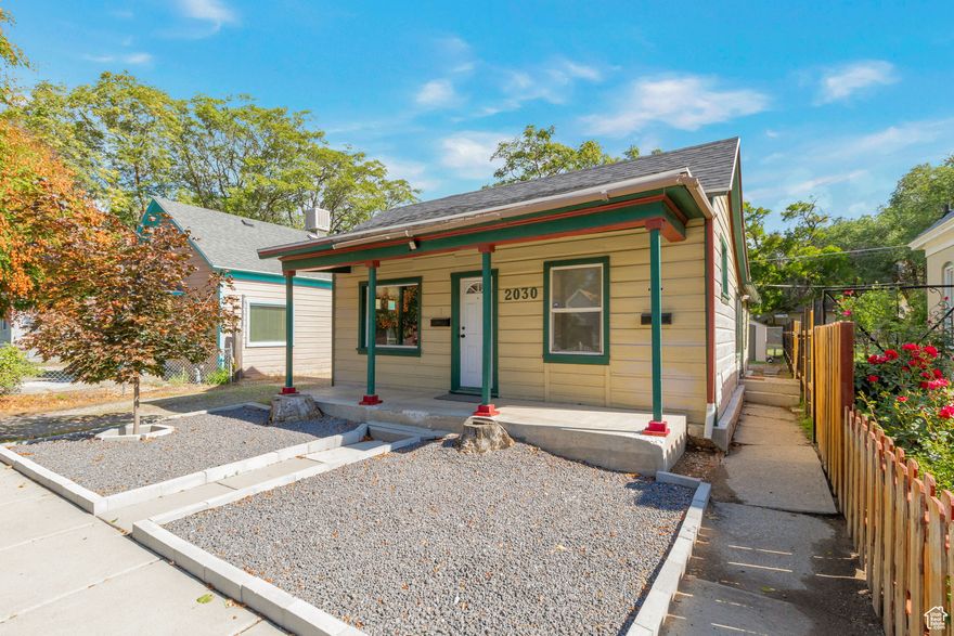 Charming Duplex Near Downtown & Outdoor Recreation! Discover this cute and well-maintained duplex ideally located just minutes from downtown shopping, local parks, and a short drive to world-class ski resorts. Perfect for both investors or owner-occupants, the property features two cozy units with separate gas meter and separate electric meter. Enjoy the convenience of city living combined with easy access to mountain adventure.