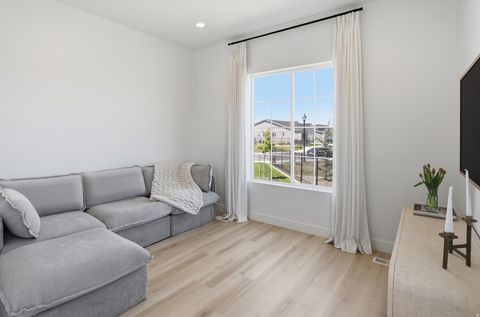 Tiny photo for 293 E POLARIS DR #101, Saratoga Springs, UT 84045 (MLS # 2158273)