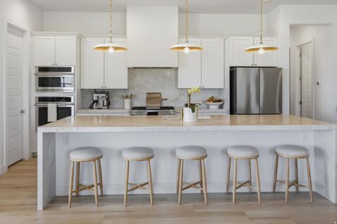 Tiny photo for 293 E POLARIS DR #101, Saratoga Springs, UT 84045 (MLS # 2158273)
