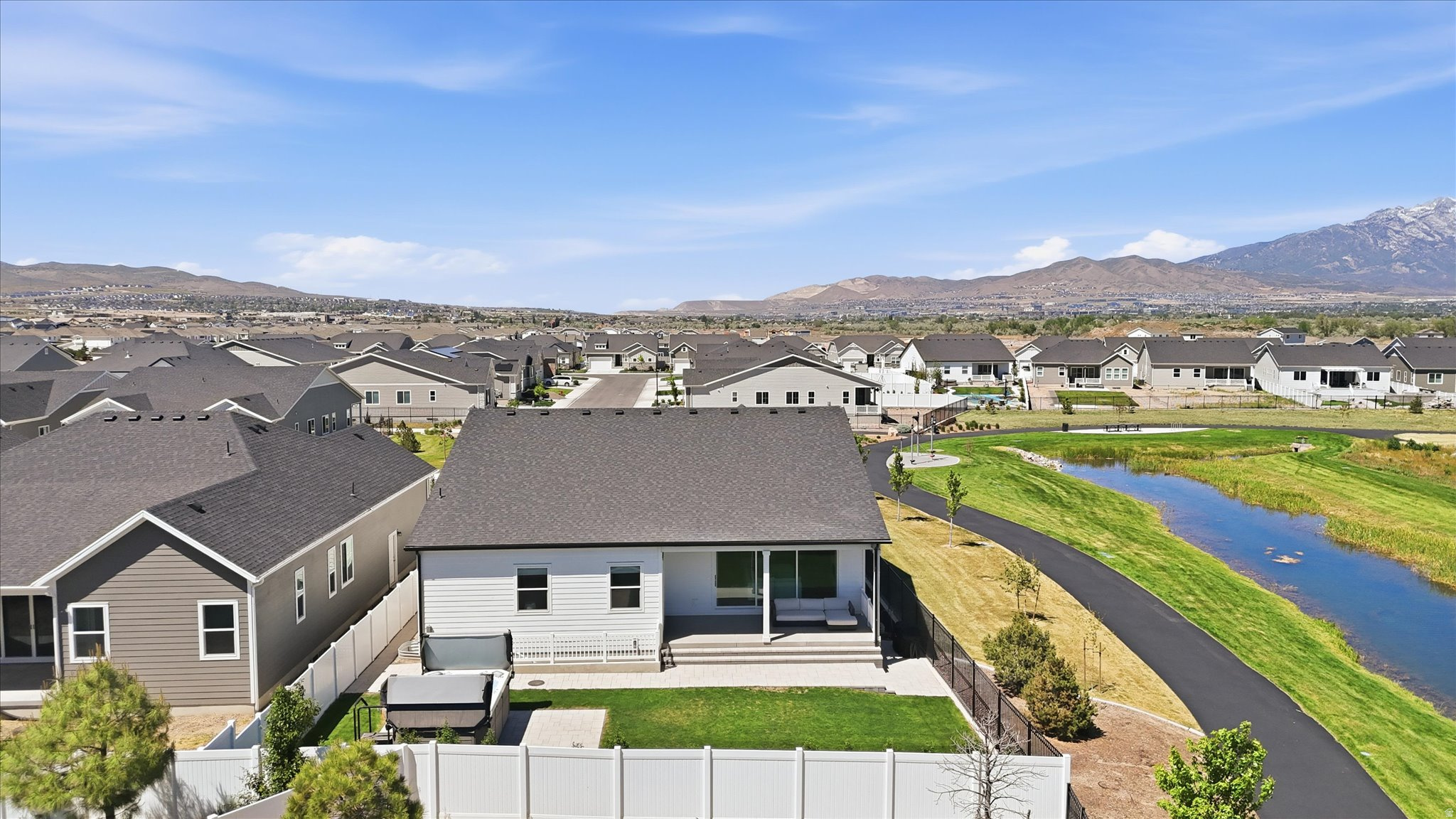 SPRINGS VILLAGE AT WANDER - Residential