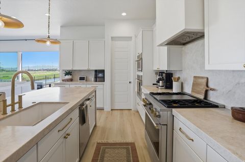 Tiny photo for 293 E POLARIS DR #101, Saratoga Springs, UT 84045 (MLS # 2158273)