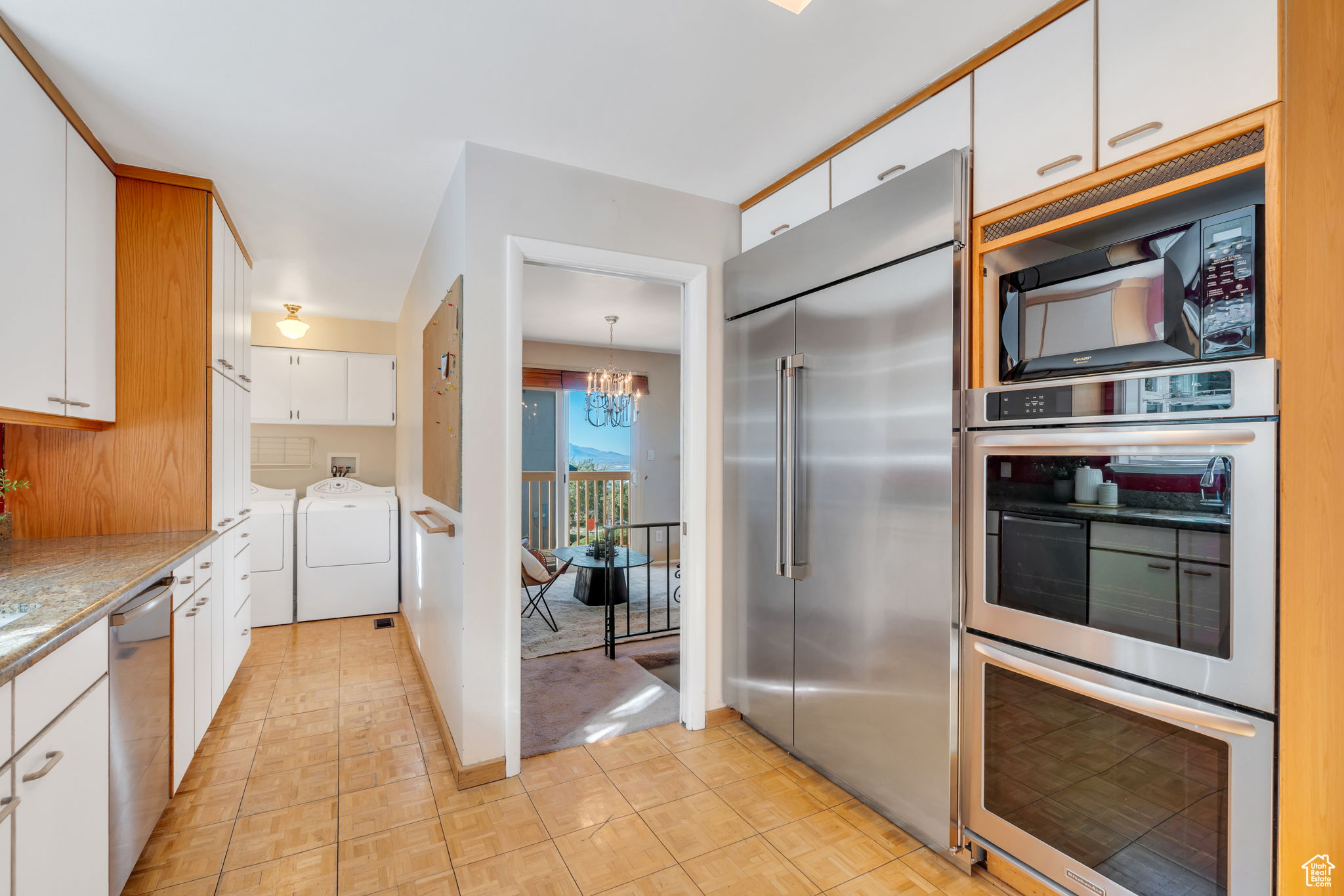 OAK HILLS - Residential
