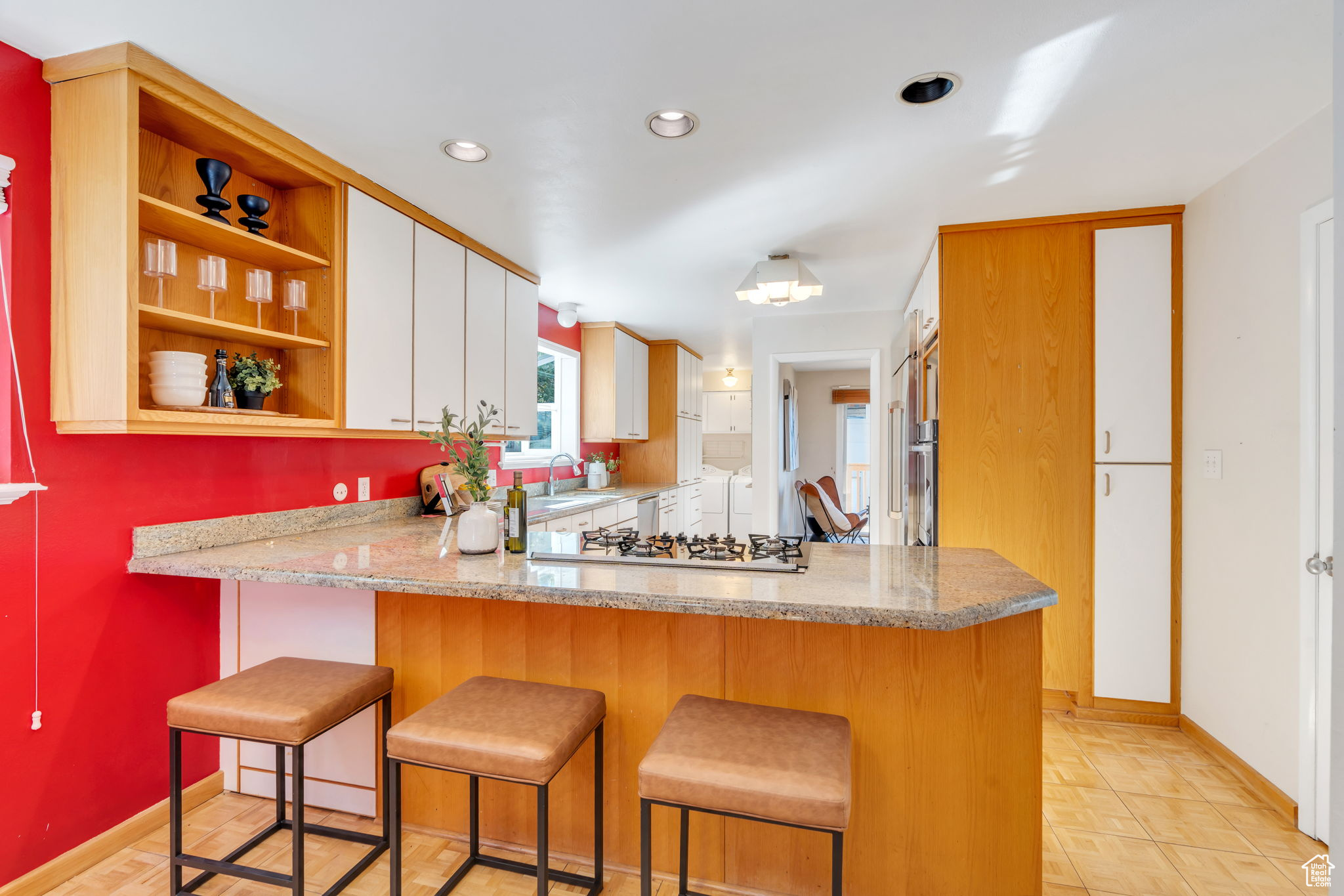 OAK HILLS - Residential