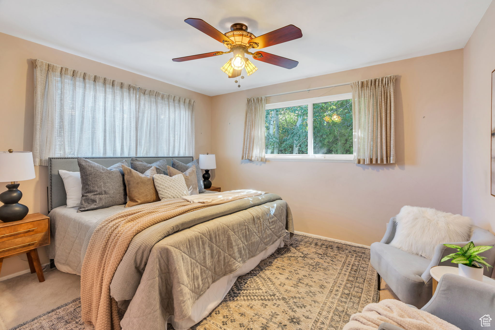OAK HILLS - Residential