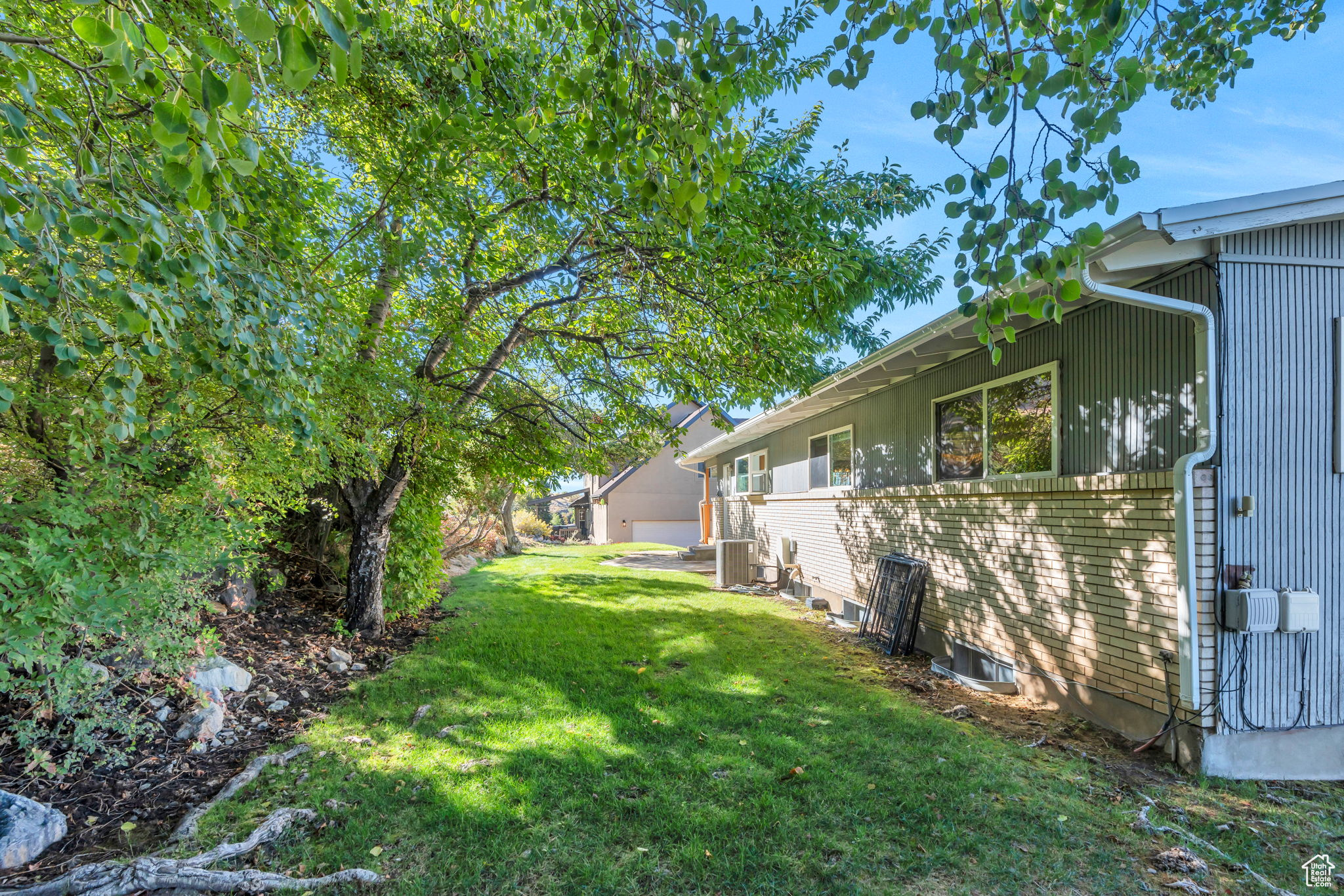 OAK HILLS - Residential