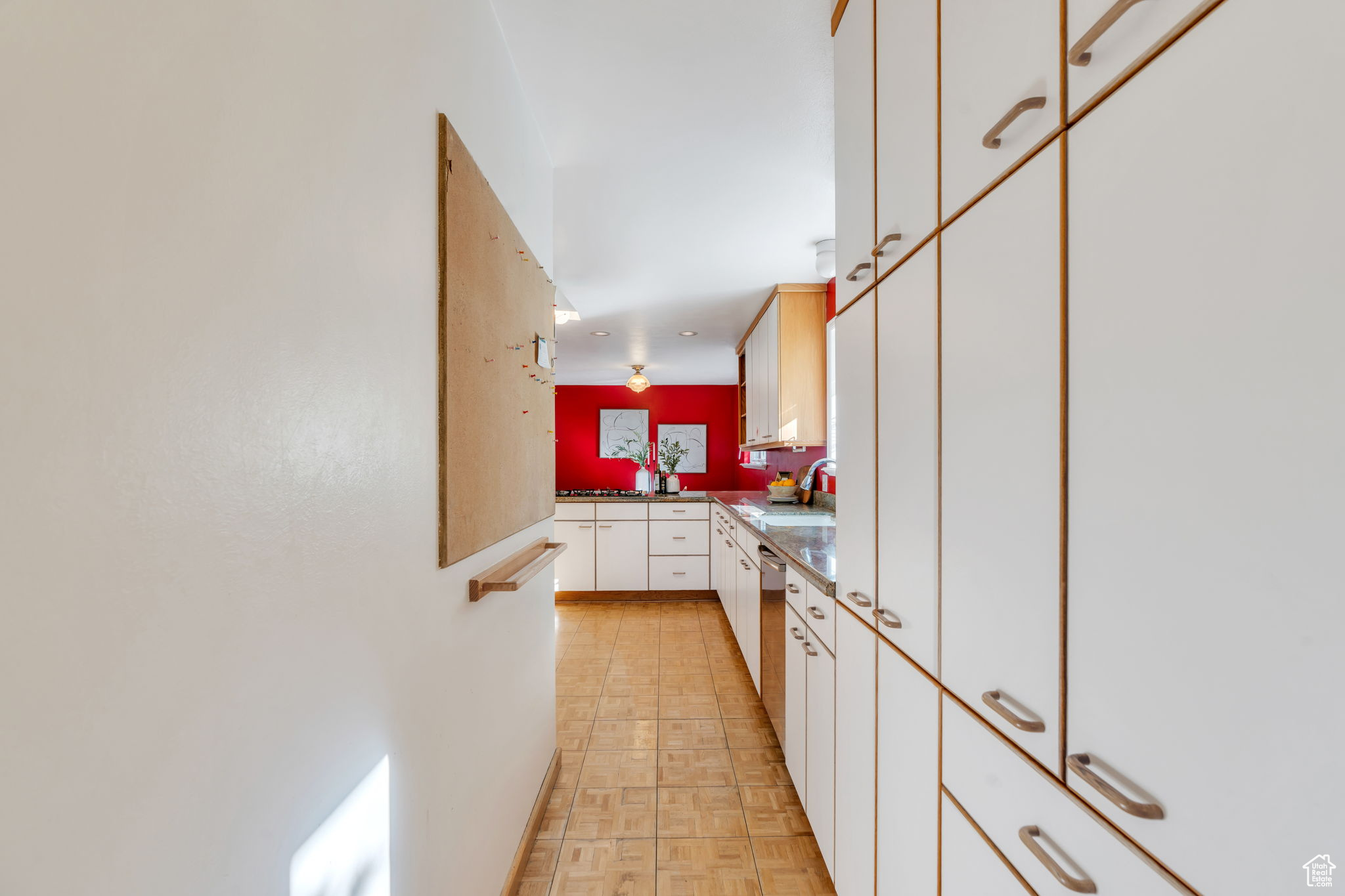 OAK HILLS - Residential