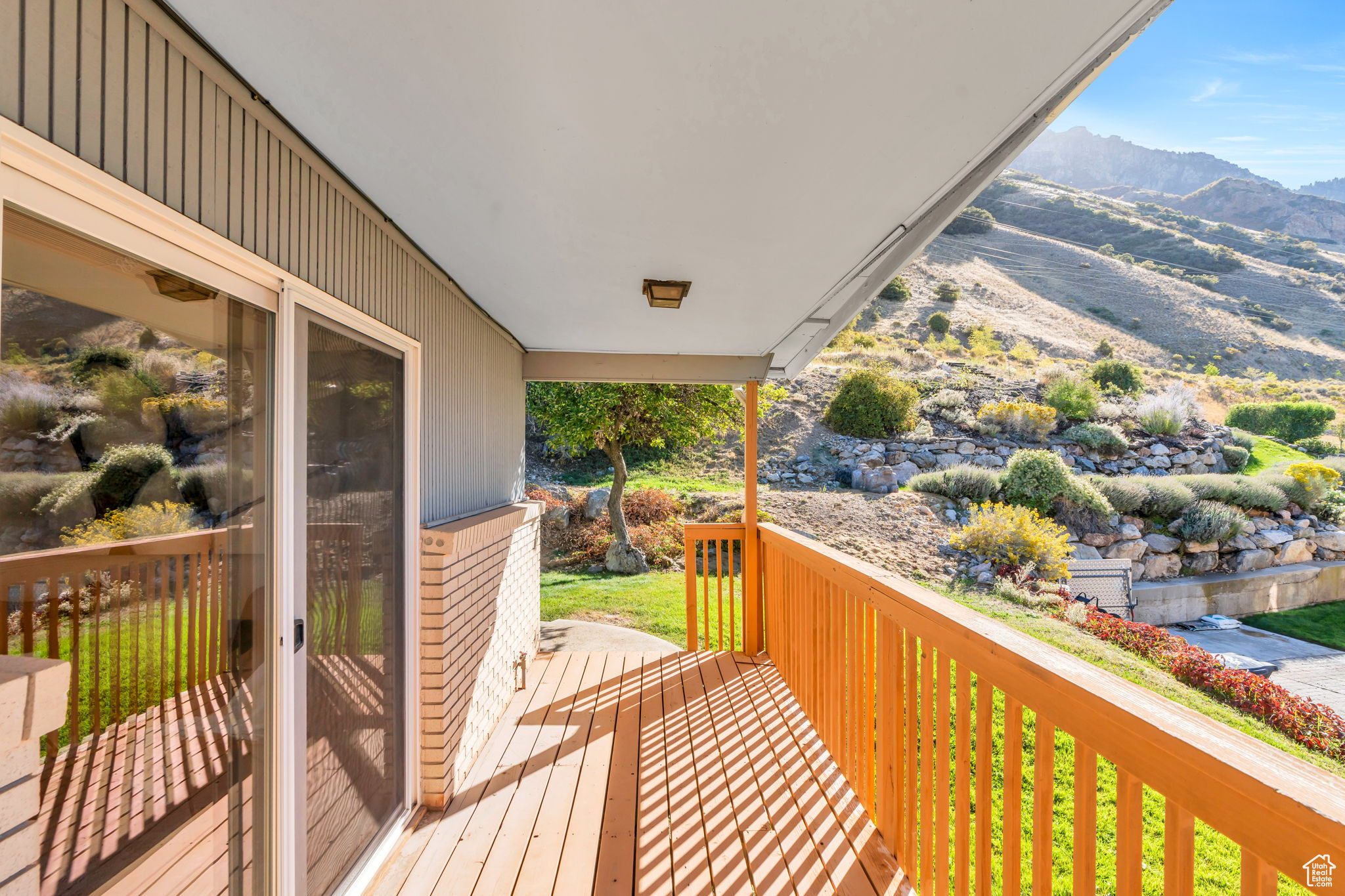 OAK HILLS - Residential