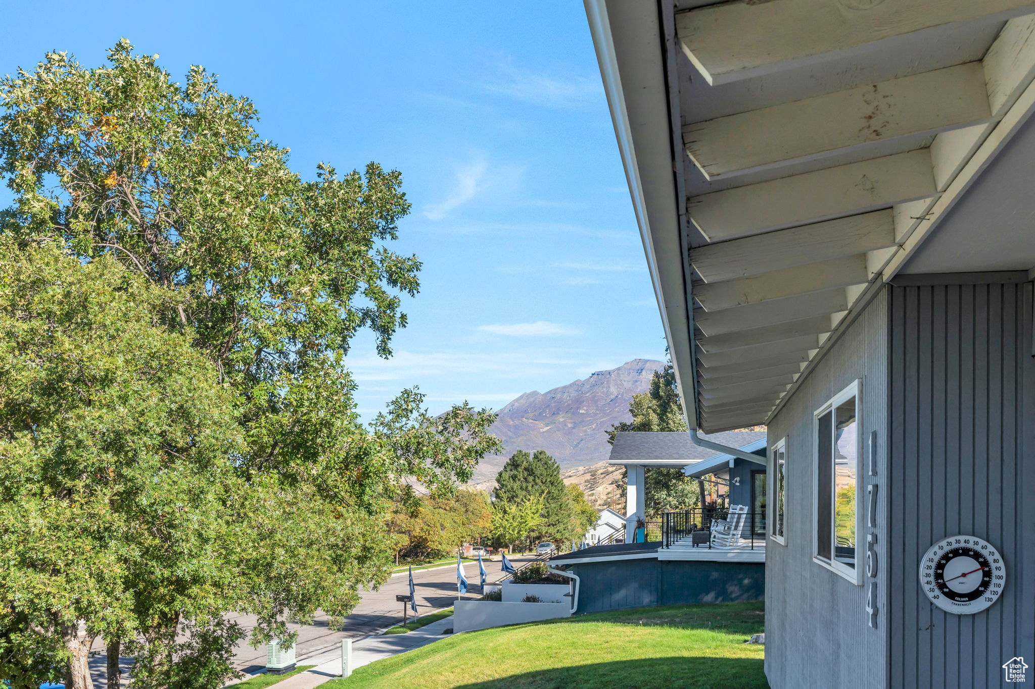 OAK HILLS - Residential