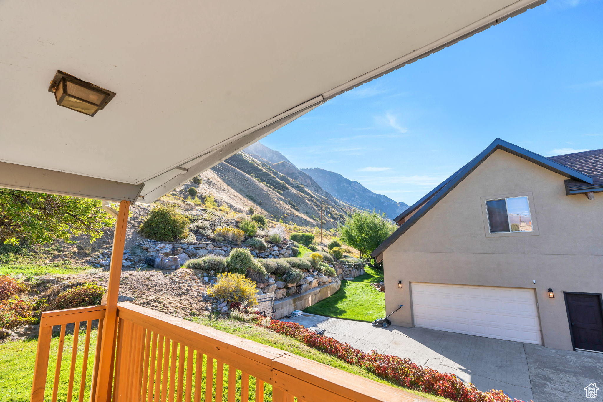 OAK HILLS - Residential