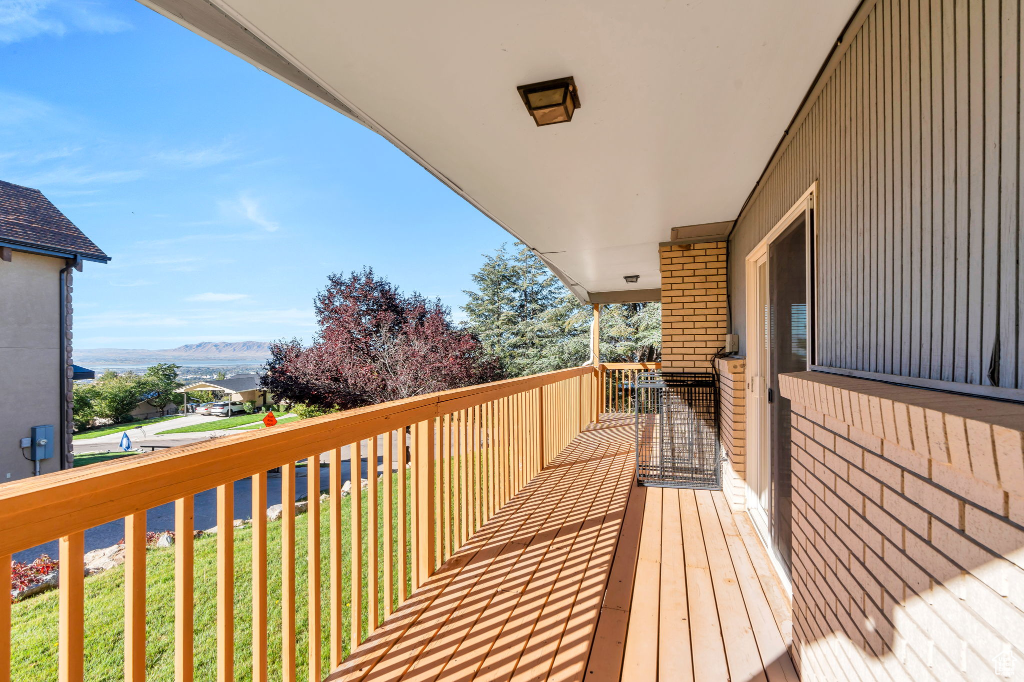 OAK HILLS - Residential