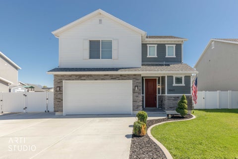 Homes For Sale - 3565 S Water Lilly Ln<br/> Syracuse, UT 84075