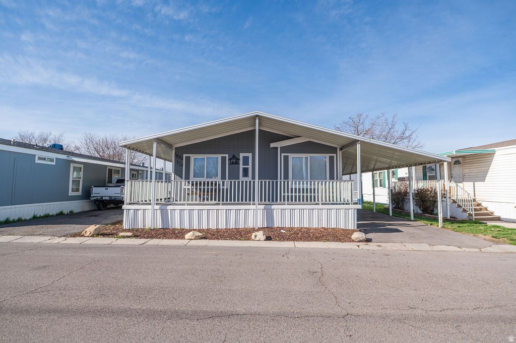 Photo of 3884 PARROT S #124, Salt Lake City, UT 84123 (MLS # 2148857)