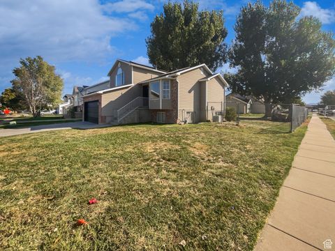 Tiny photo for 1694 N 2225 W, Clinton, UT 84015 (MLS # 2112458)