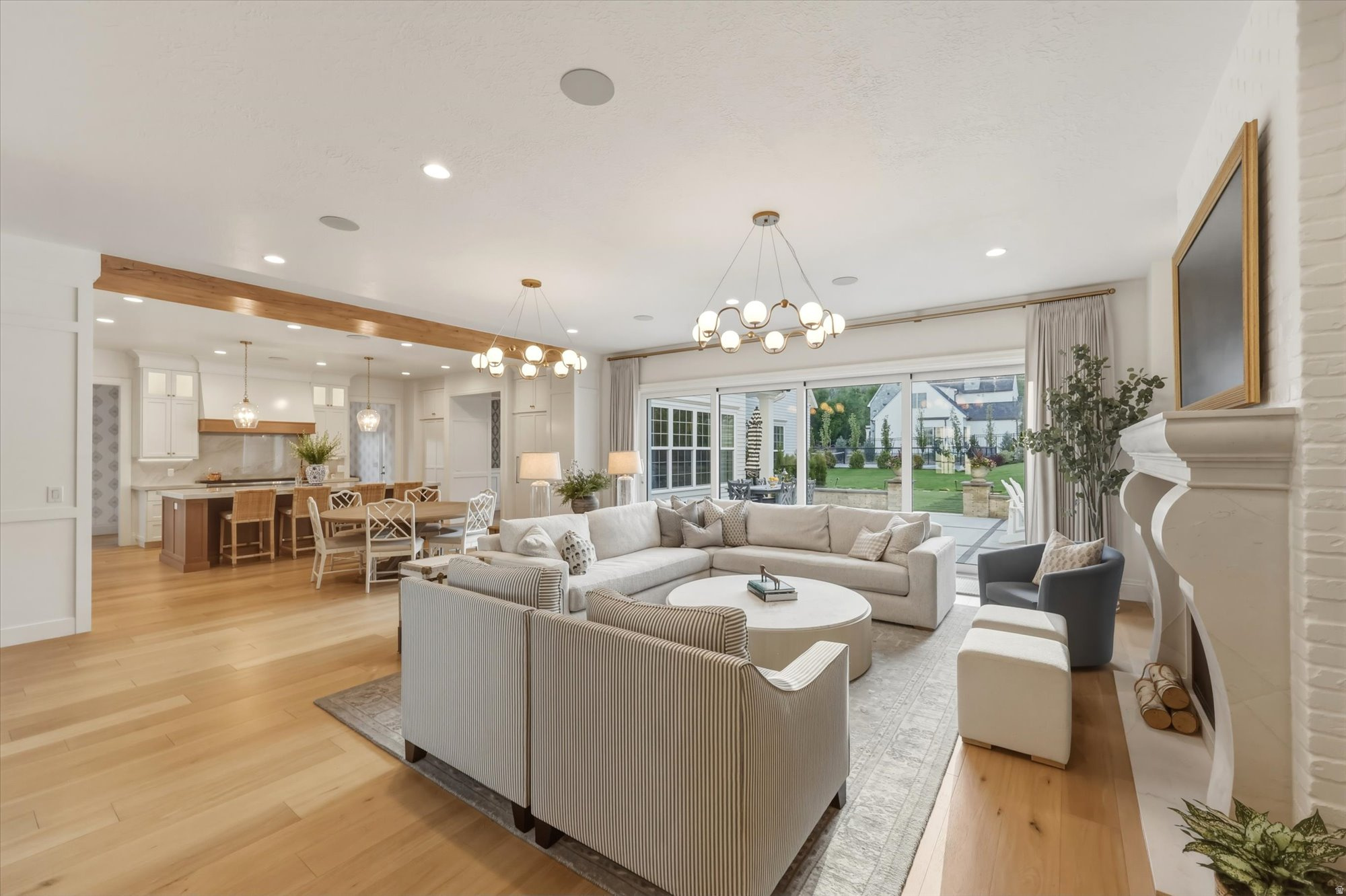 CLEGG - Residential