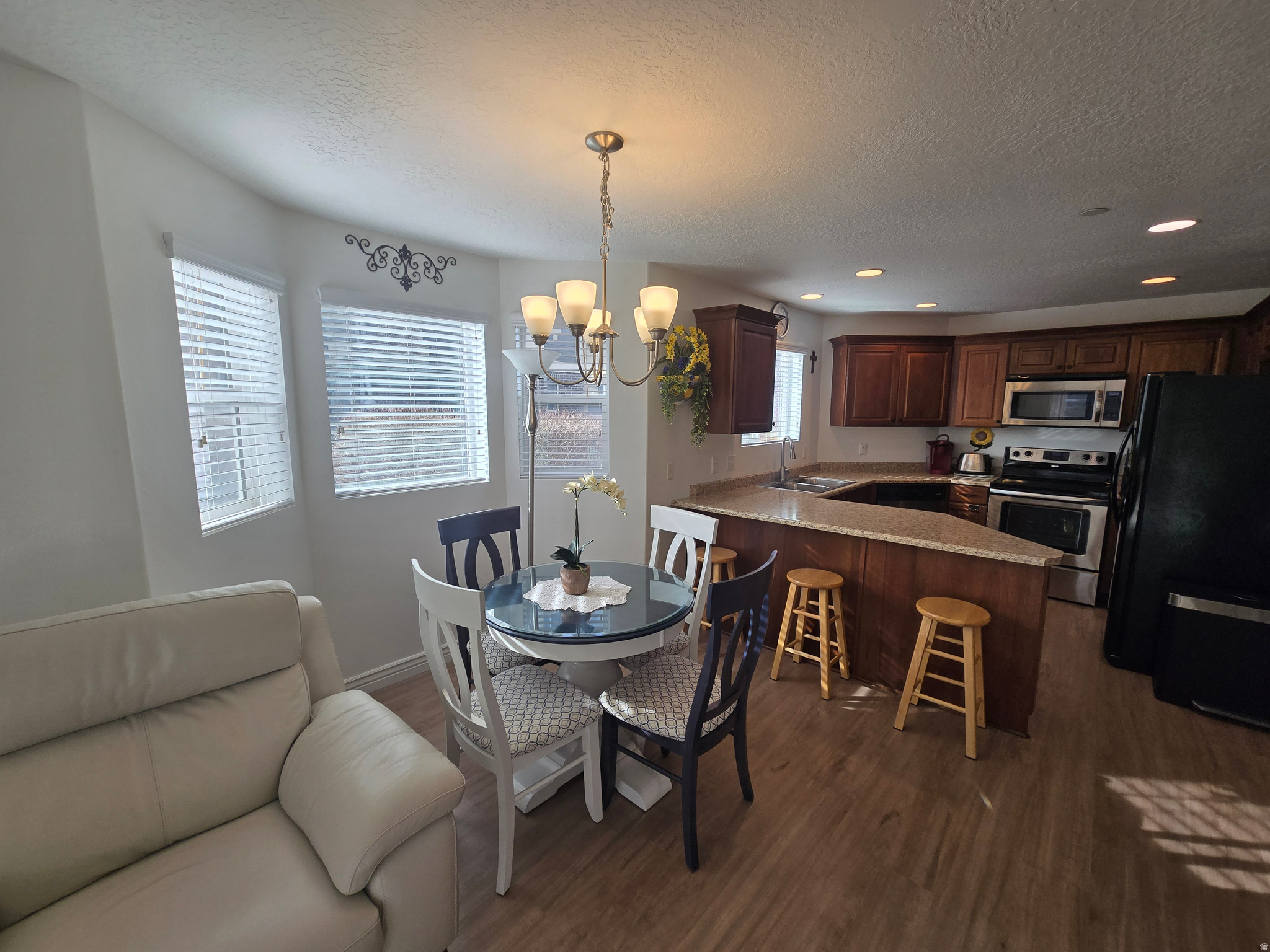 EAST TOWN VILLAGE PH 2 - Residential