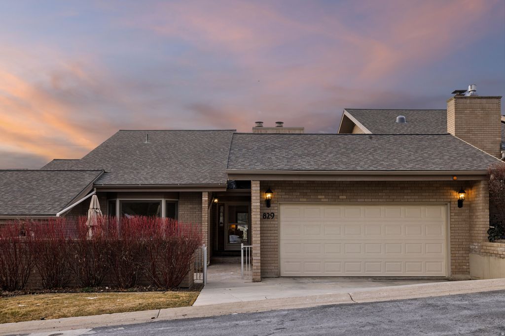 Photo of 829 N GRANDRIDGE DR, Salt Lake City, UT 84103 (MLS # 2139345)