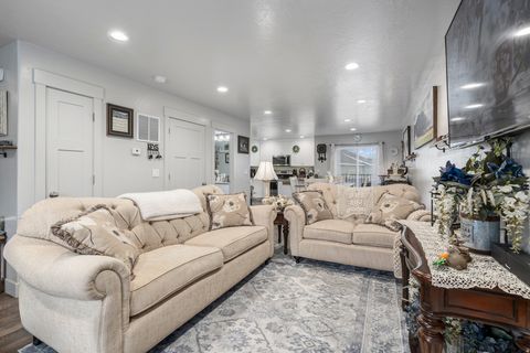 Tiny photo for 177 E 610 S, Santaquin, UT 84655 (MLS # 2128918)