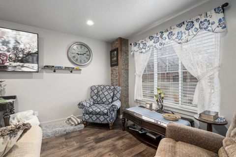 Tiny photo for 177 E 610 S, Santaquin, UT 84655 (MLS # 2128918)