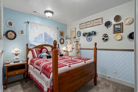 Tiny photo for 177 E 610 S, Santaquin, UT 84655 (MLS # 2128918)
