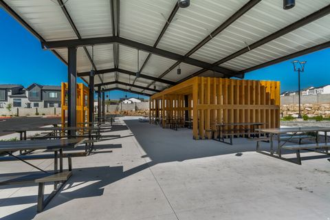 Tiny photo for 933 W LITTLE TIGER CT N #555, Saratoga Springs, UT 84045 (MLS # 2158817)